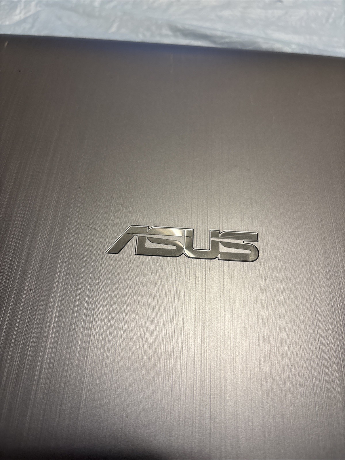ASUS VivoBook Max X441BA 14″ AMD A6 4GB 500GB Laptop W/ Charger Windows10 *READ*