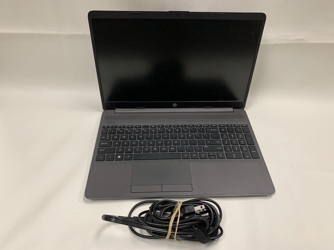 HP 255 G8 Notebook 15.6″ HD LCD AMD 3020E 1.20GHz 4GB 128GB SSD WIFI/BT W10H