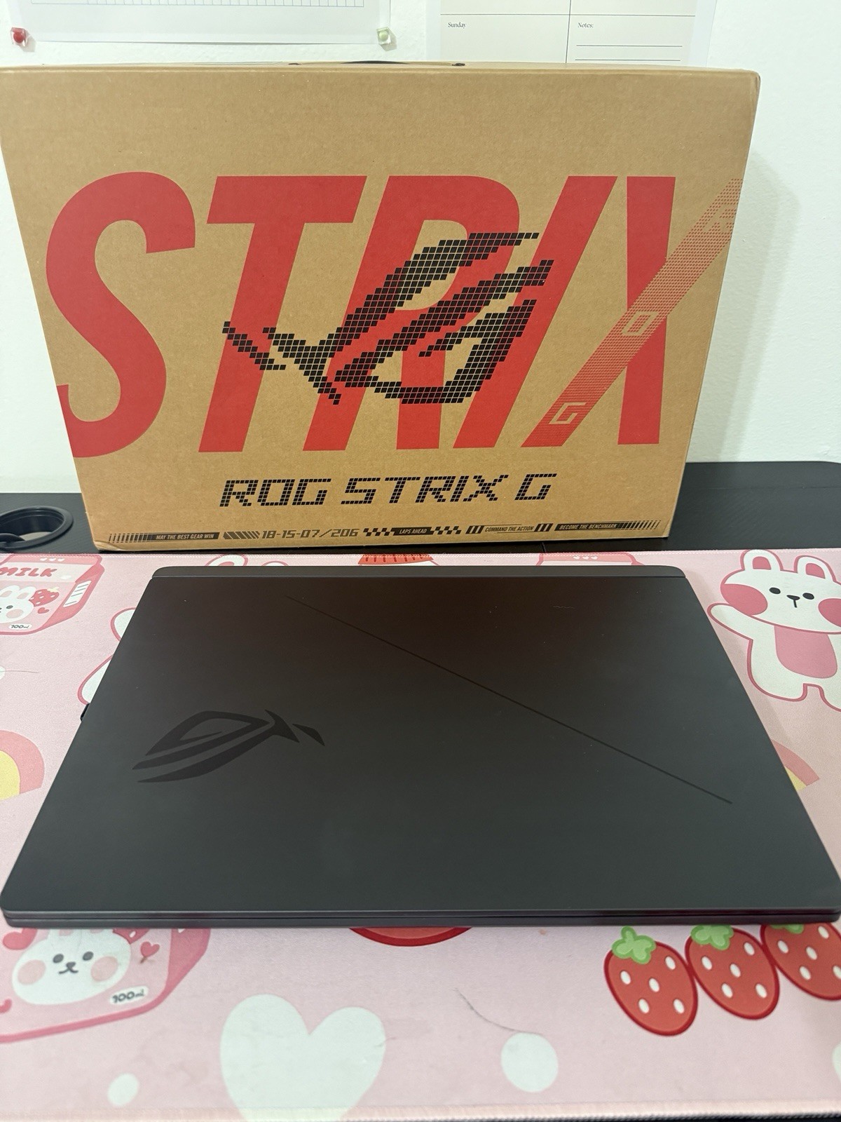ASUS ROG Strix G 16in Gaming Laptop RTX 5080 32GB RAM 2TB SSD Windows