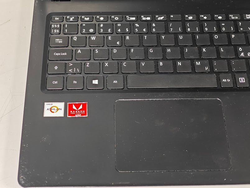 Acer Aspire A315-42-R843 (N19C1) Laptop AMD Athlon 300U, AMD Radeon Vega 3, 4GB