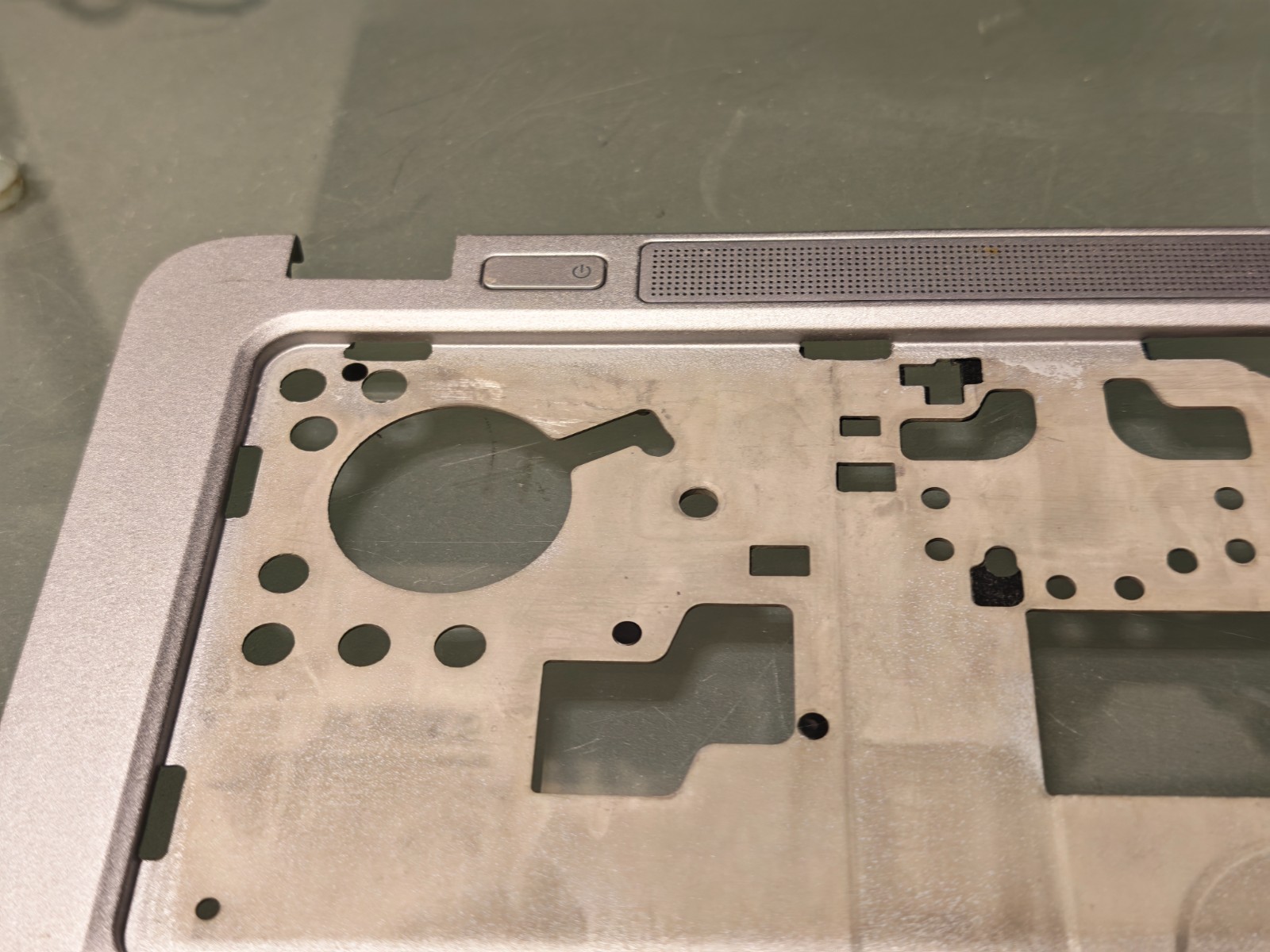 HP 820 G3 G4 725 G3 PALMREST TOP BODY 6070B0886101 #
