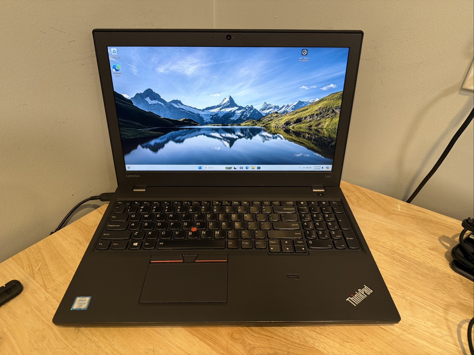Lenovo Thinkpad T560 Core I7-6600U 2.60GHZ 16GB 256GB SSD WCam W11 & Cord