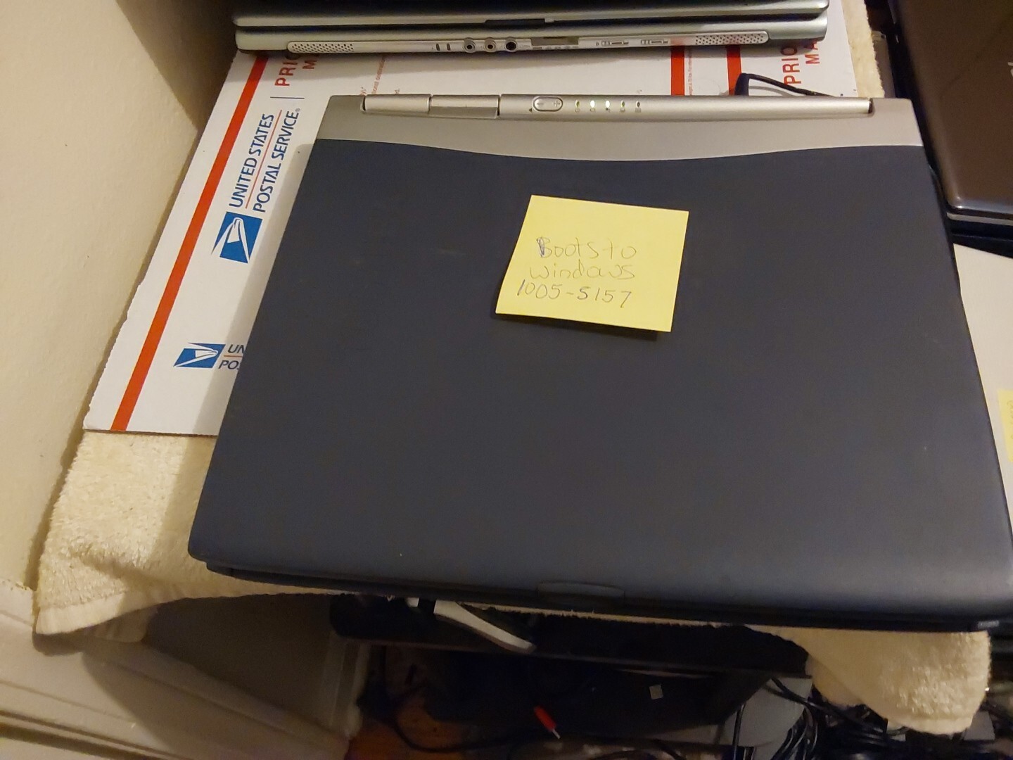 Vintage Toshiba Satellite 1005-S157 Laptop (Intel Celeron 1.06GHz