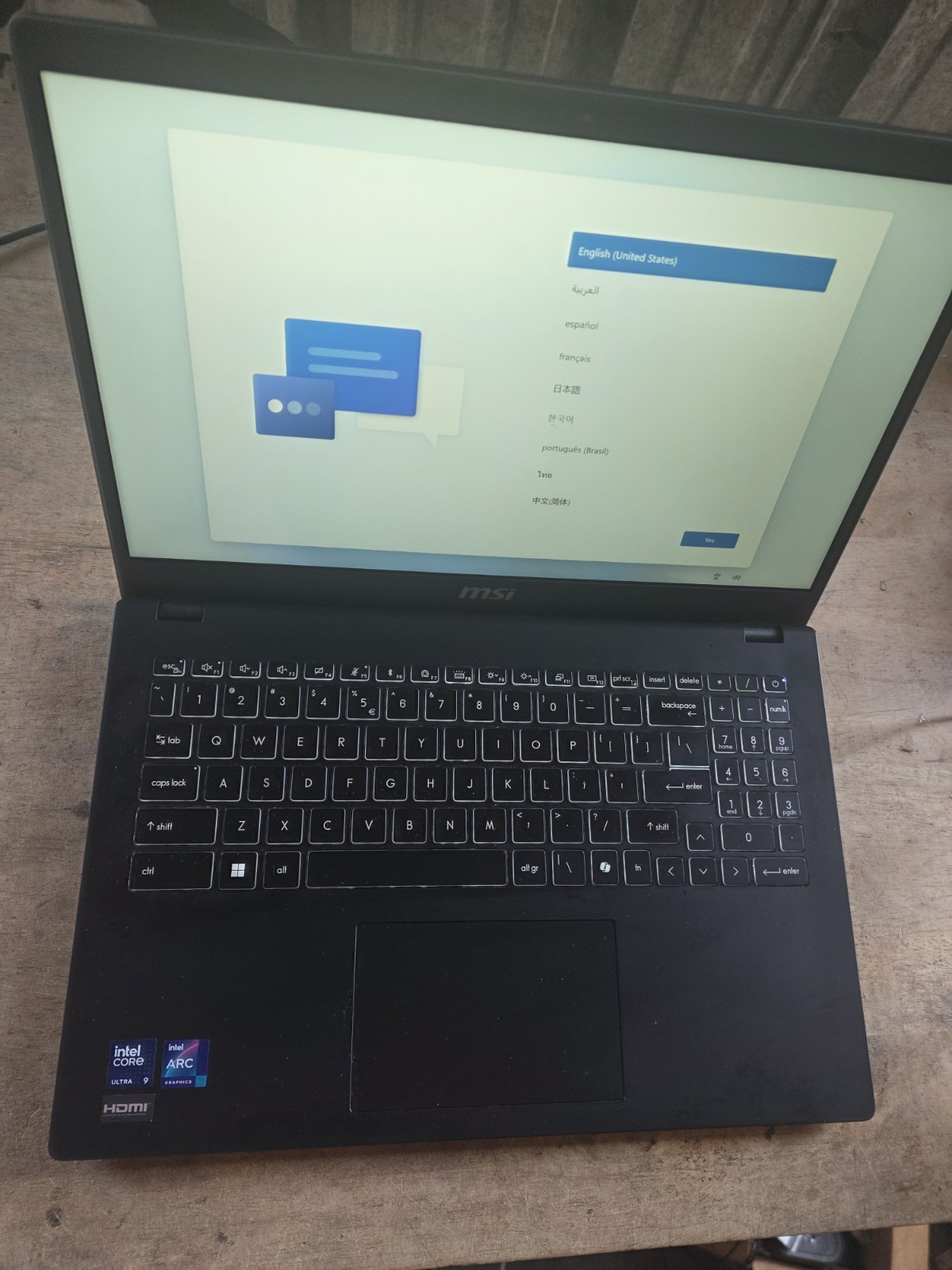 MSI Modern 15 H AI C1MTG 15.6″ Intel Core Ultra 9 185H 32GB RAM 1TB SSD