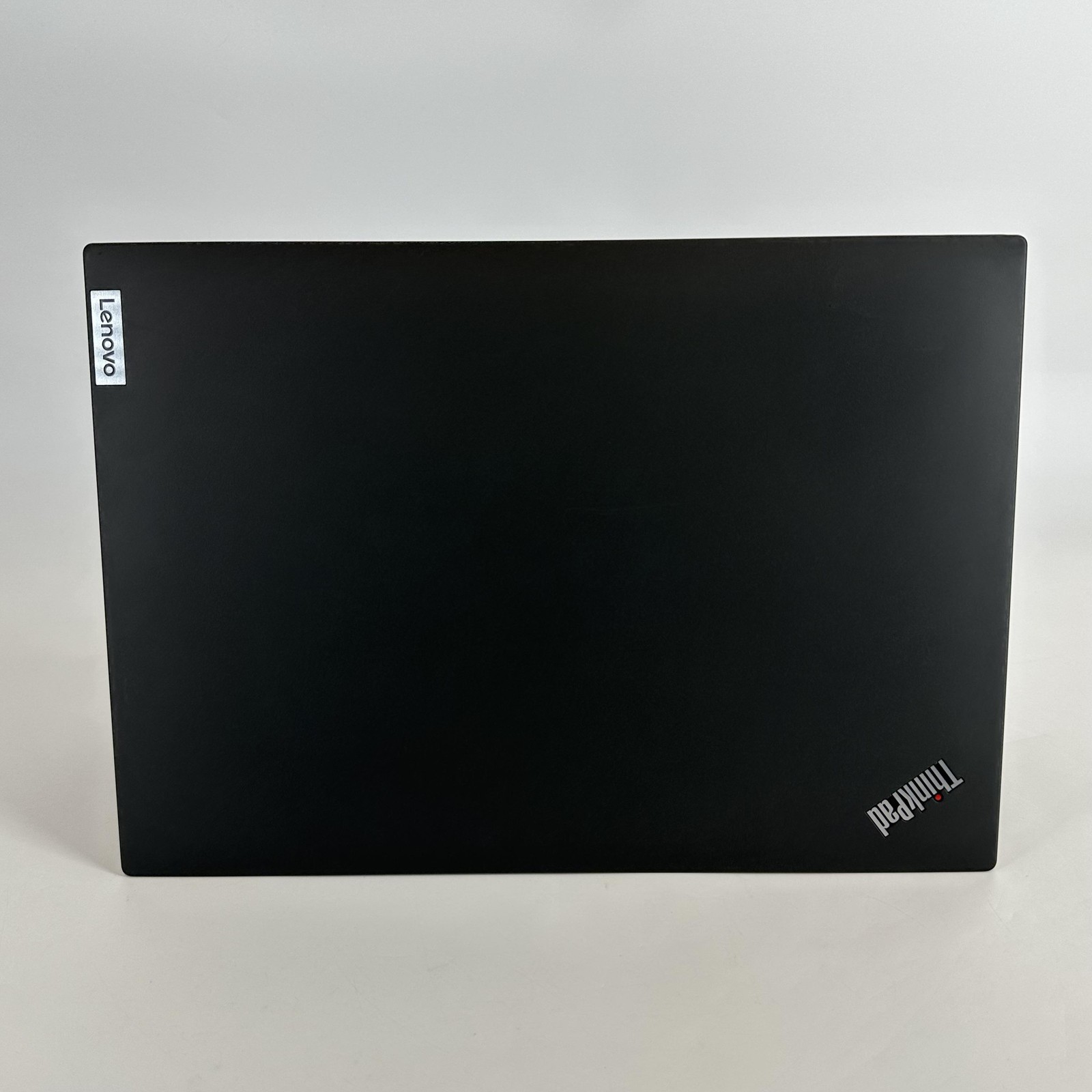 Lenovo ThinkPad T16 Gen 1 Gray FHD+ 2.9 GHz Ryzen 5 PRO 6650U 16GB 1TB SSD Good