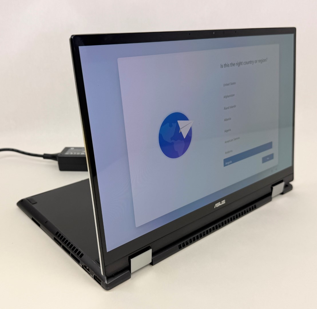 ASUS ZenBook Flip 15 15.6″ Touch i7-1165G7 16GB 1TB GTX 1650Ti W11H – Read Issue