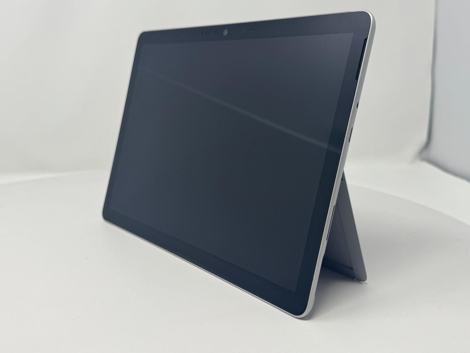 Microsoft Surface Go 2 64GB 4GB Platinum Wi-Fi Pentium Gold 4425Y Tested Working