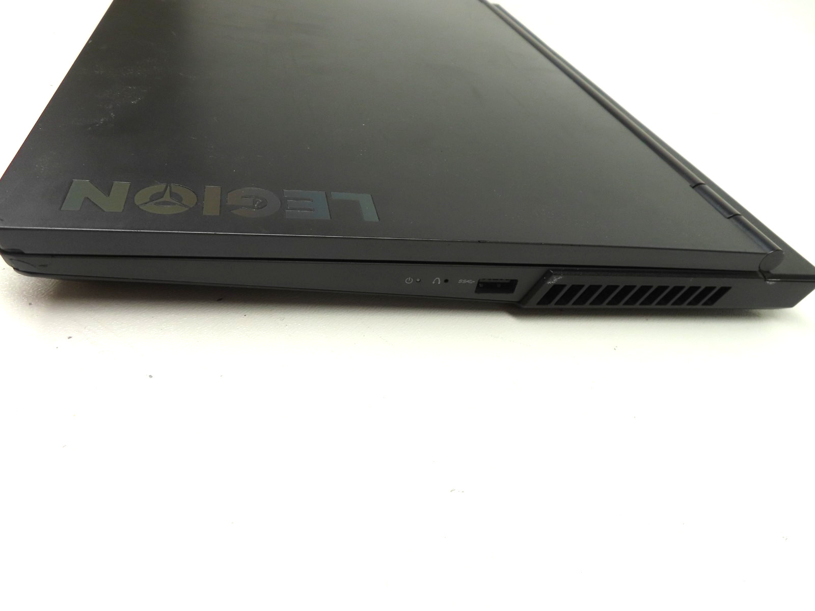 Lenovo Legion 5 15ARH05 15.6″ Ryzen 7 4800H 8GB RAM 512GB SSD GTX 1650 Ti