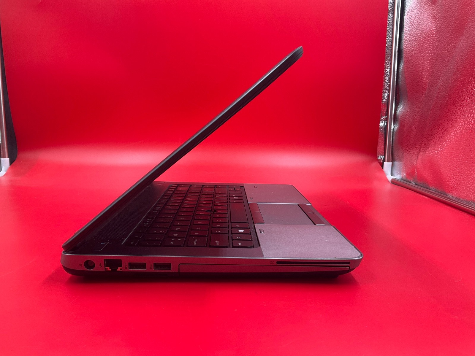 HP ProBook 640 G1 i5-4200M 8GB 256GB DVDRW GbE 802.11ac ••no Windows