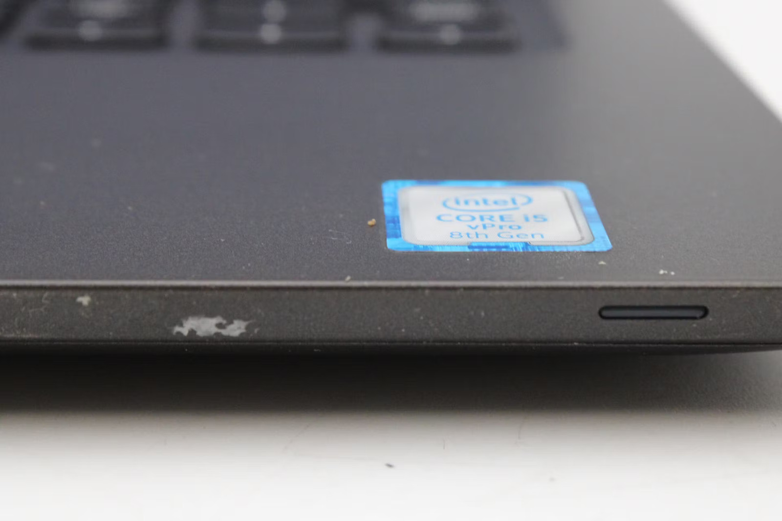 Dell Latitude 7400 Used 14″ i5-8365U, 256GB SSD, 16GB RAM