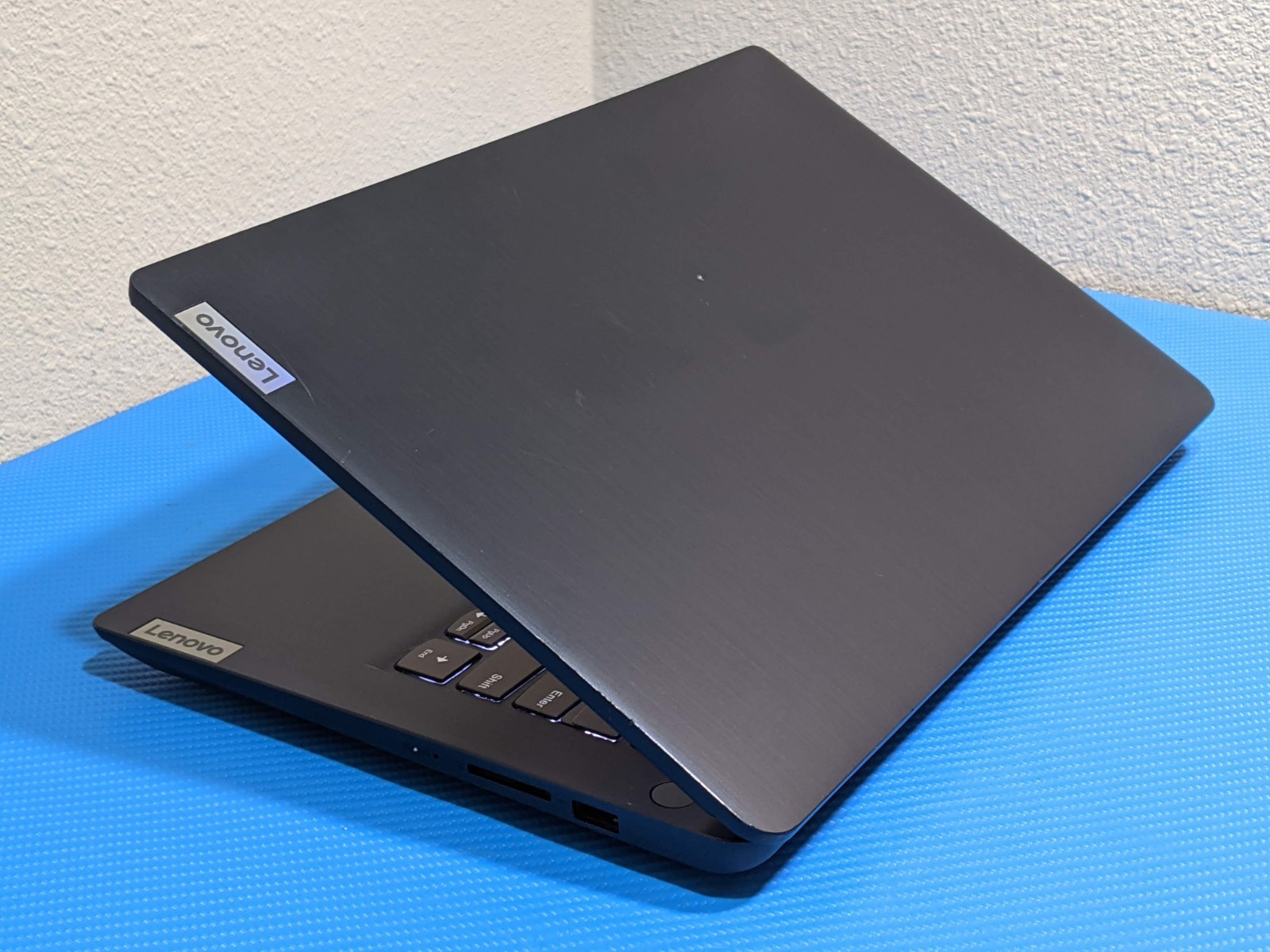 Lenovo IdeaPad 3 14ALC6 14″ FHD AMD Ryzen 5 5500U 2.1GHz 12GB 256GB SSD W11H +PA