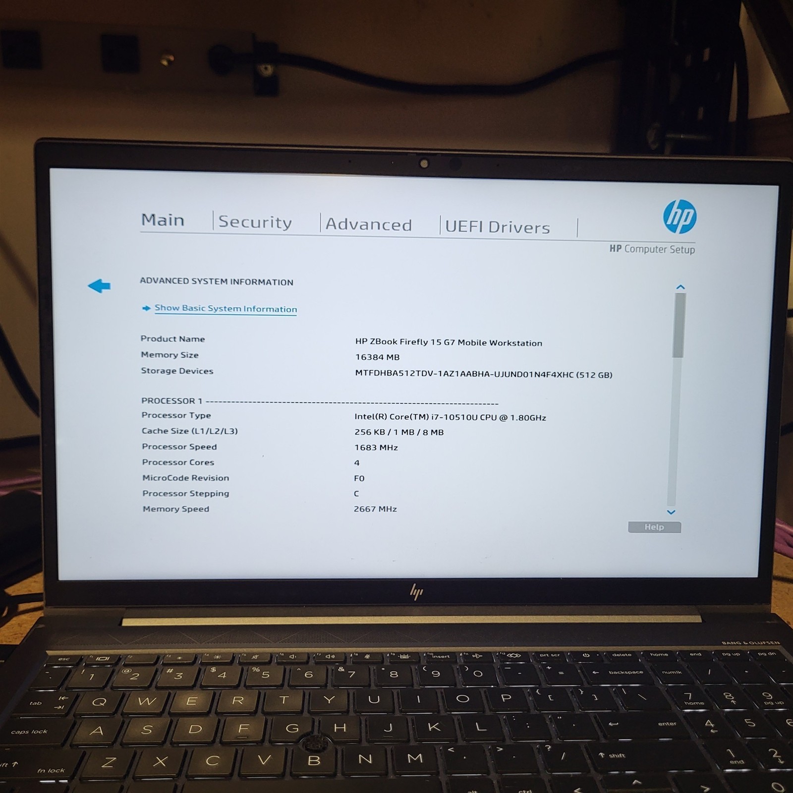 Scratched LCD HP ZBook Firefly 15 G7 Intel i7-10510U 1.8GHz 16GB 512GB SSD