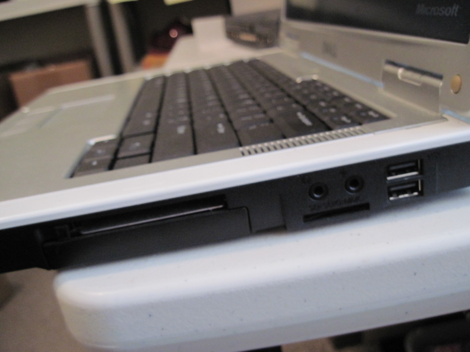 Dell Inspiron 1501 Laptop – Vintage 15.4″, 4GB RAM, 240GB HDD, Windows XP