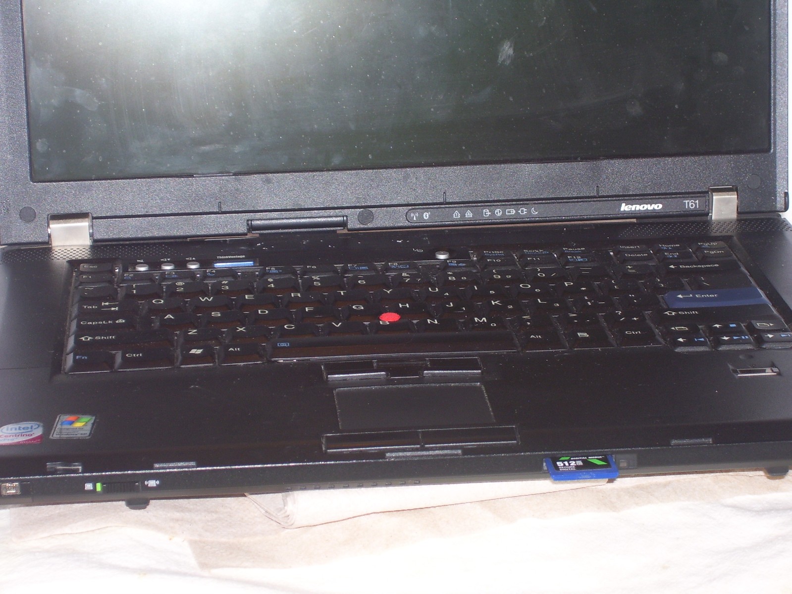 IBM Lenovo ThinkPad T61 15″ Widescreen, Windows 11 x64, 240GB SSD, 8GB RAM, 2GHz