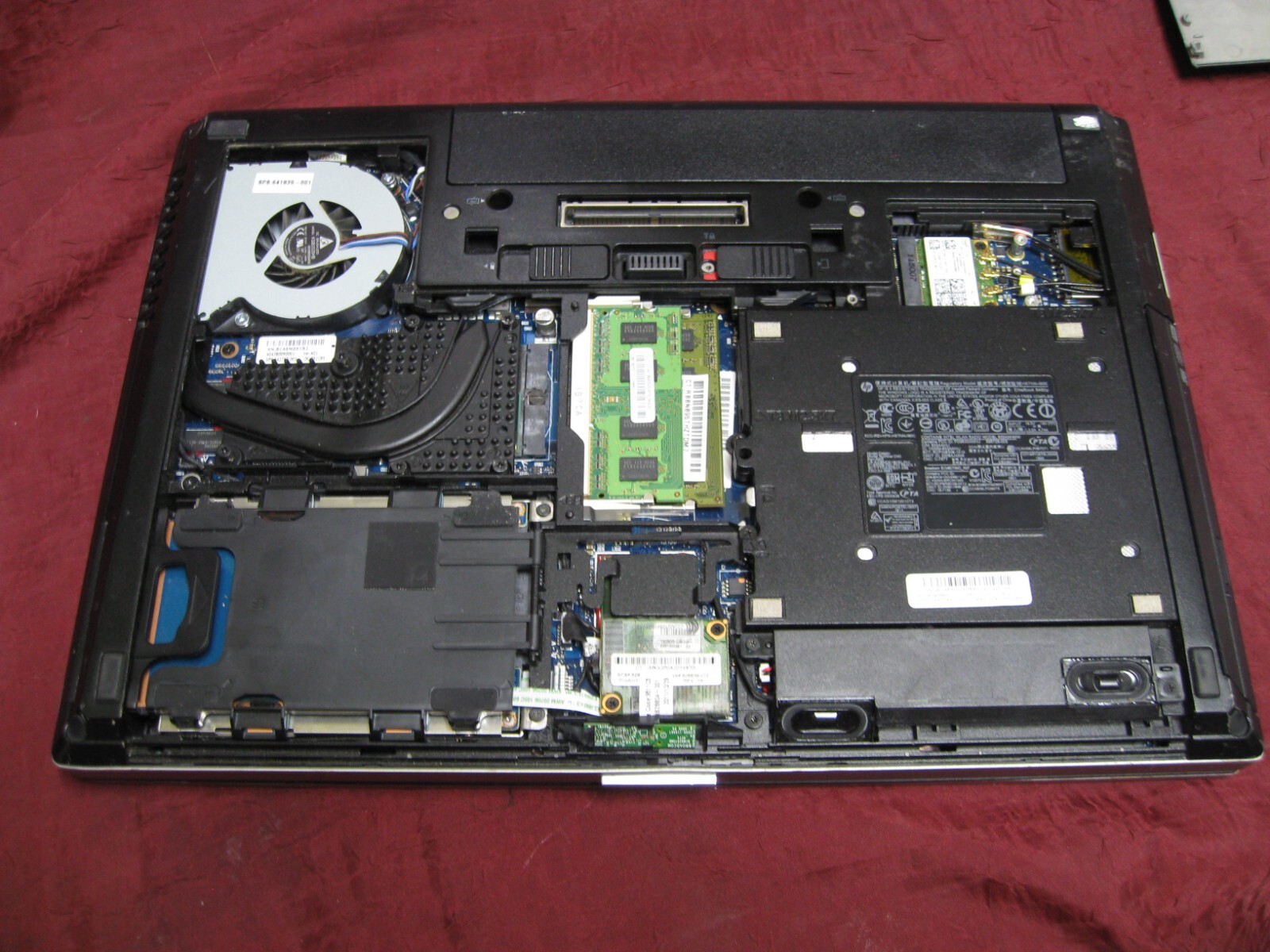 HP Elitebook 8460p Intel Core i7 2720QM 2.20GHz 4GB RAM 320GB HD NO OS AS-IS HDD