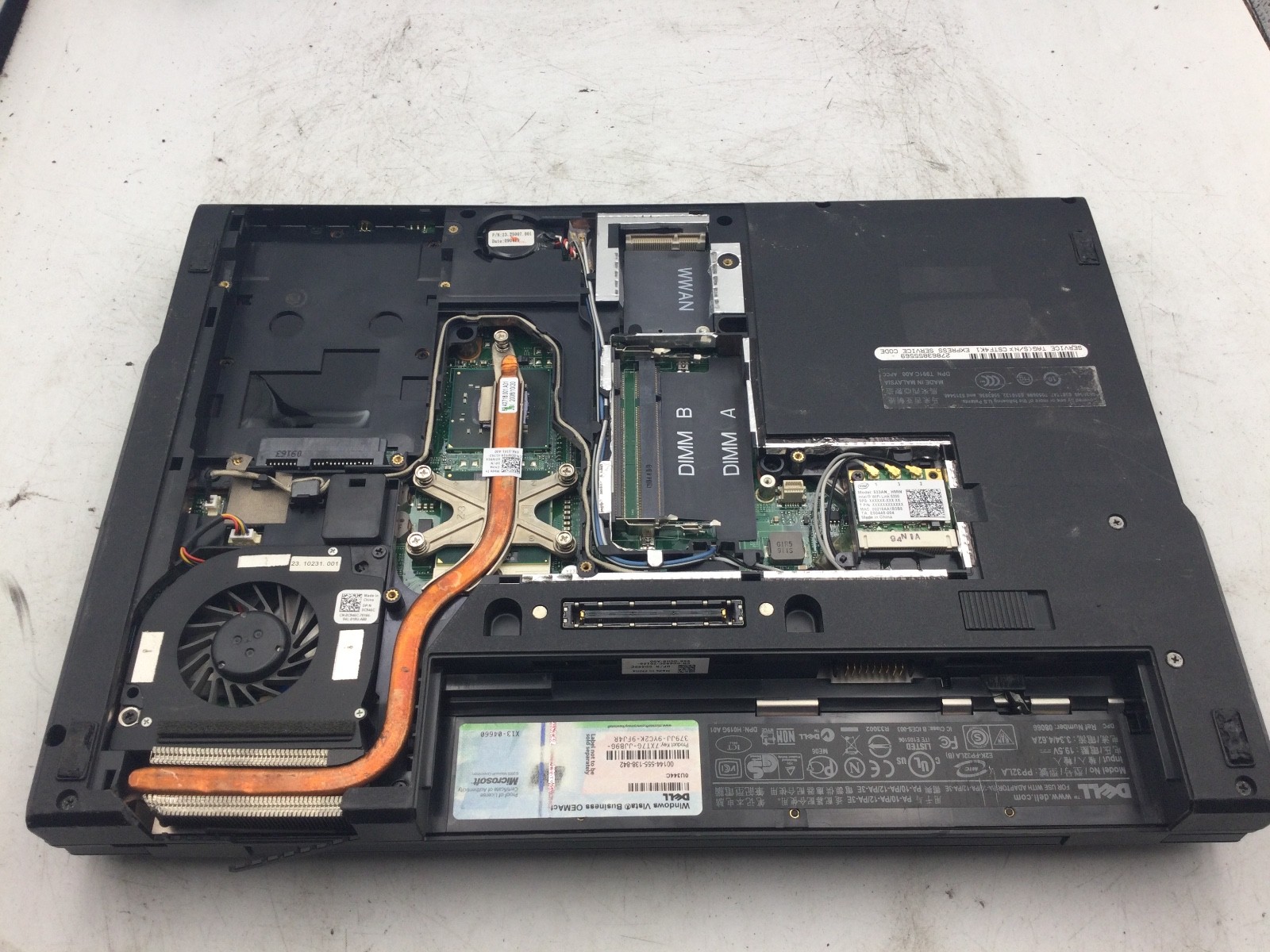 DELL LATITUDE E5400 – BOOTS TO BIOS – INTEL CORE 2 DUO – NO RAM – 14″ – READ-BB