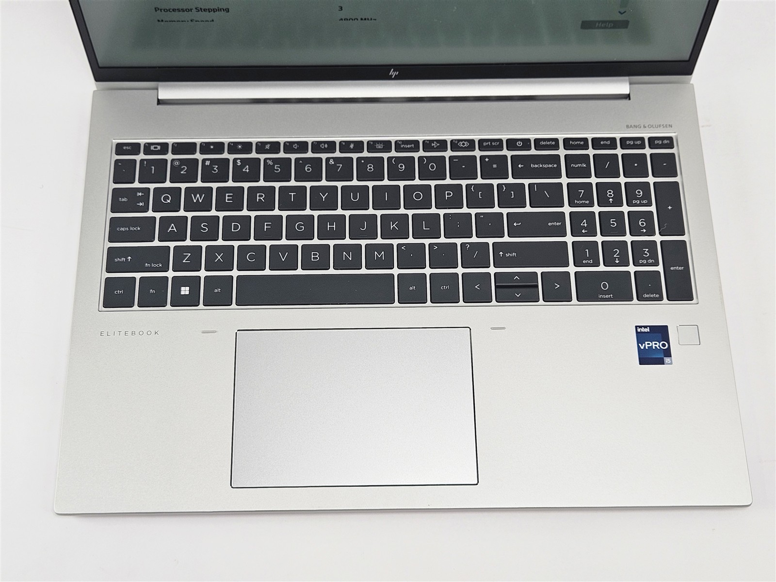 HP 16″ EliteBook 860 G9 i5-1250P 16GB RAM 512GB NVMe Intel Iris Xe
