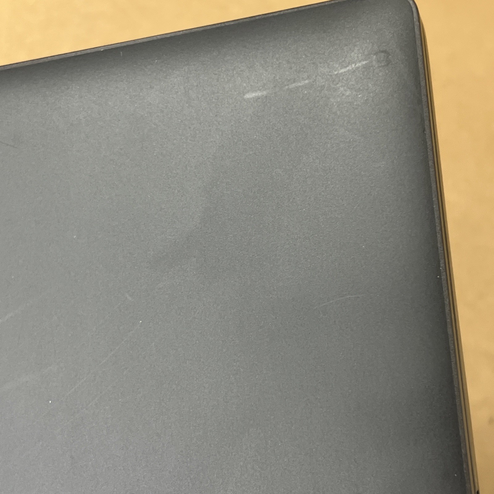 Dell Latitude 5300 2-in-1 i7-8665U 1.9GHz 32GB Ram 2TB SSD – Fair
