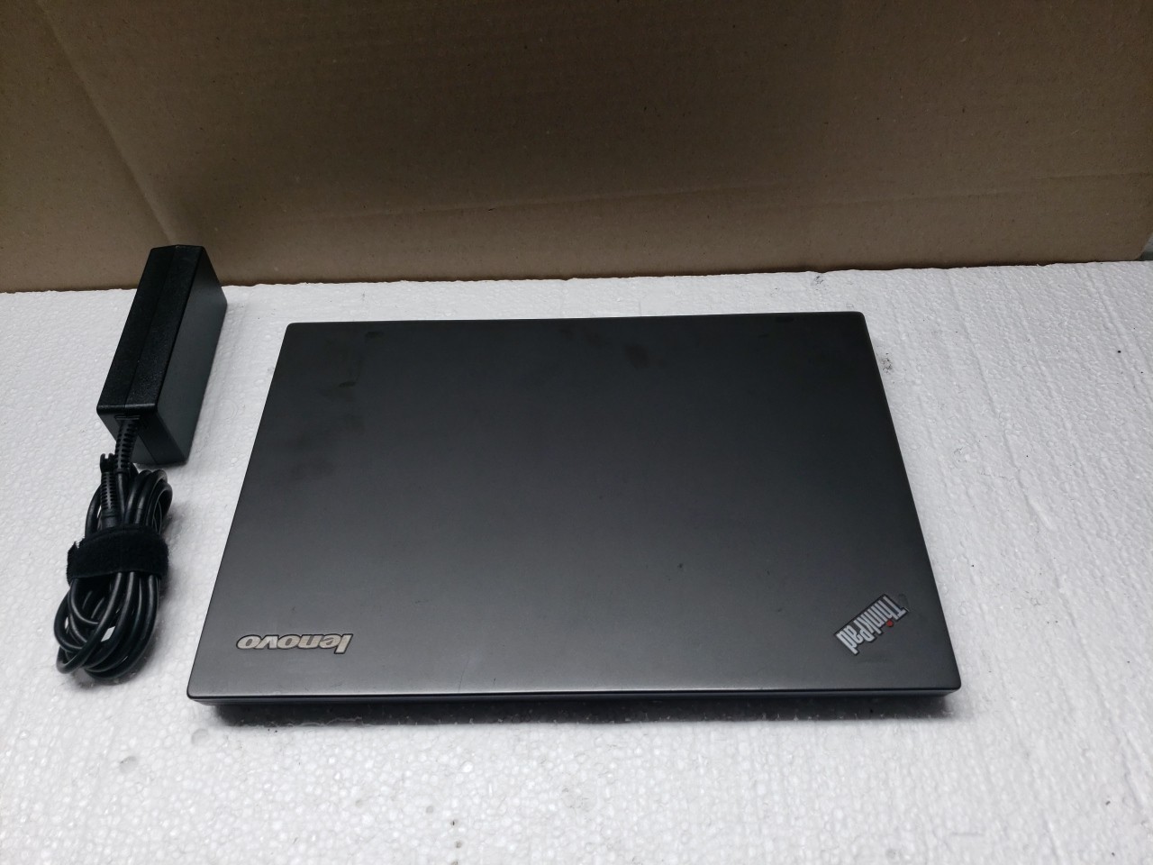 Lenovo Thinkpad T450s Intel i7-5600U 12GB RAM 500GB HDD W11