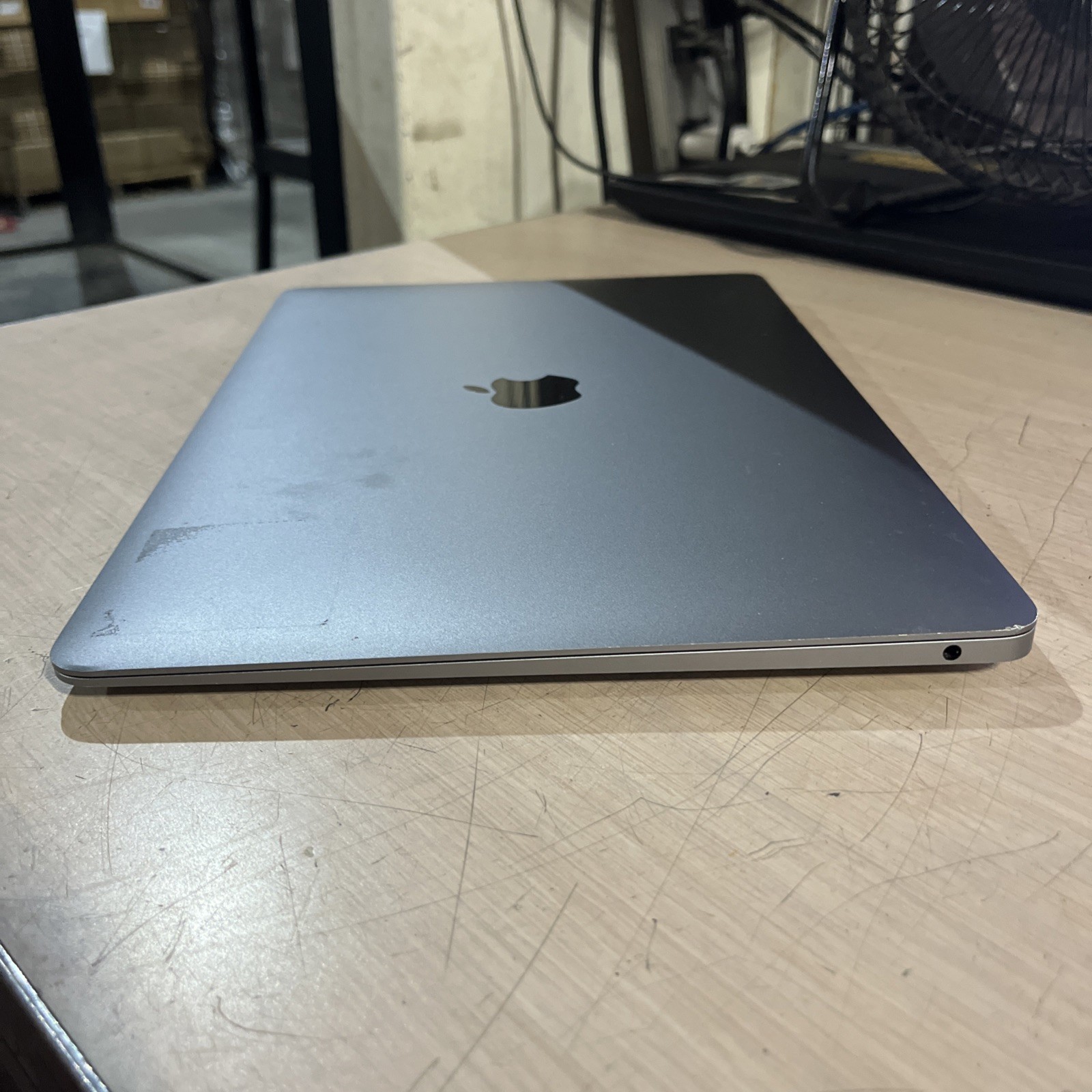 APPLE MACBOOK AIR 13″ SCISSOR, 2020 CORE I3-1000NG4 1.1GHZ 8GB RAM 256SSD *