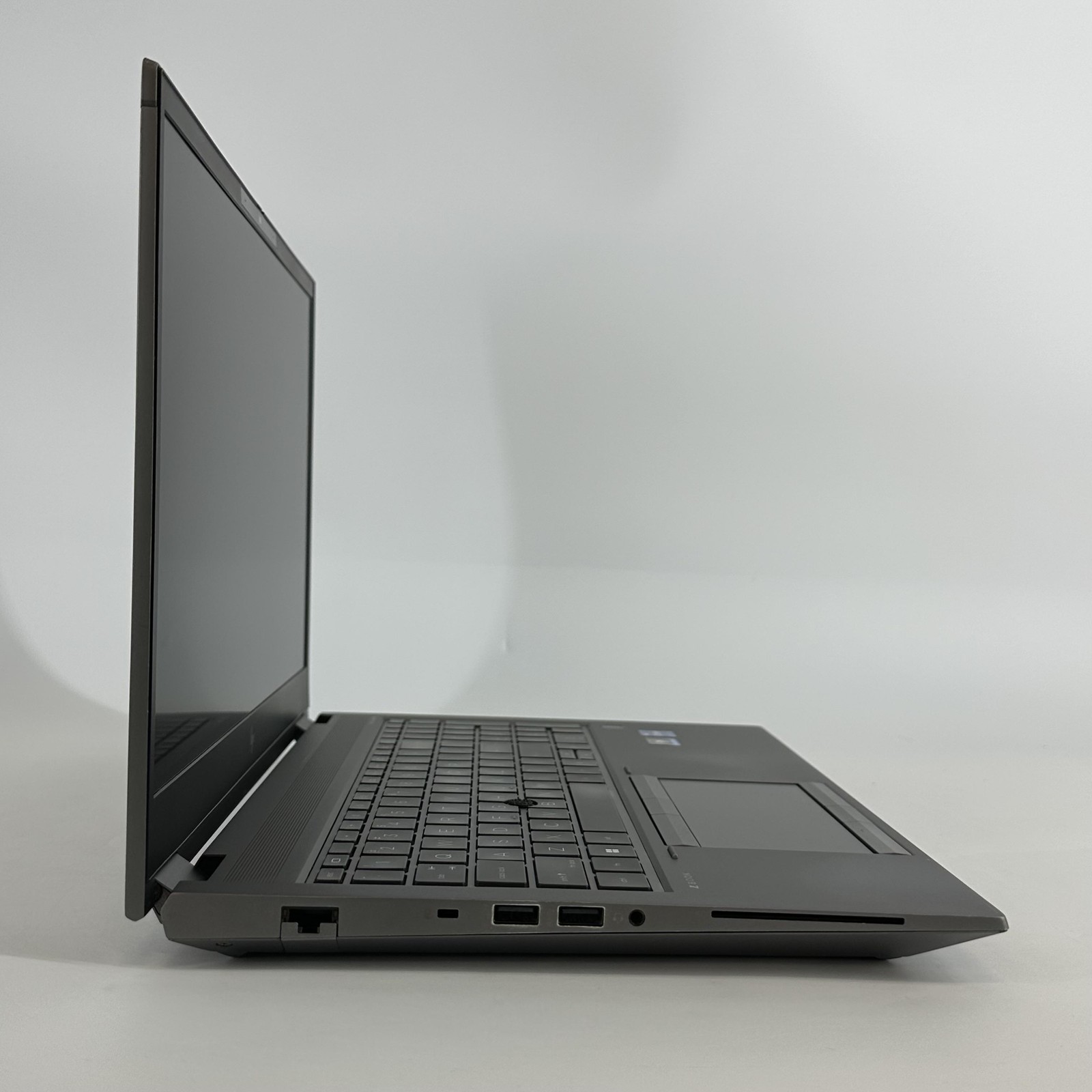 HP ZBook Fury 15 G8 FHD i7-11800H 2.30GHz 32GB 512GB SSD RTX A2000 Good