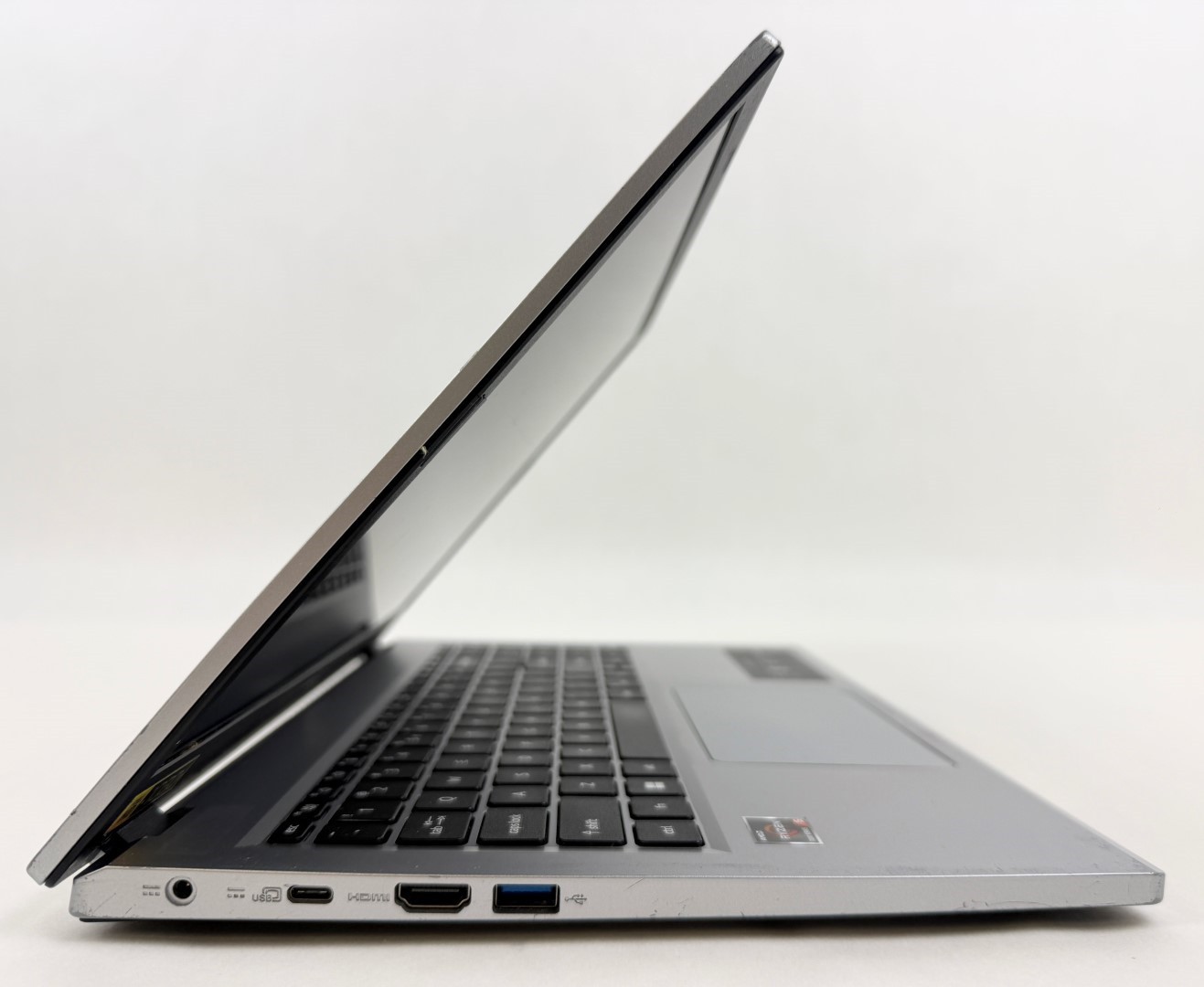 Acer Aspire 3 A315-24PT 15.6″ FHD Touch Ryzen 5 7520U 16GB 128GB SSD W11H – Read