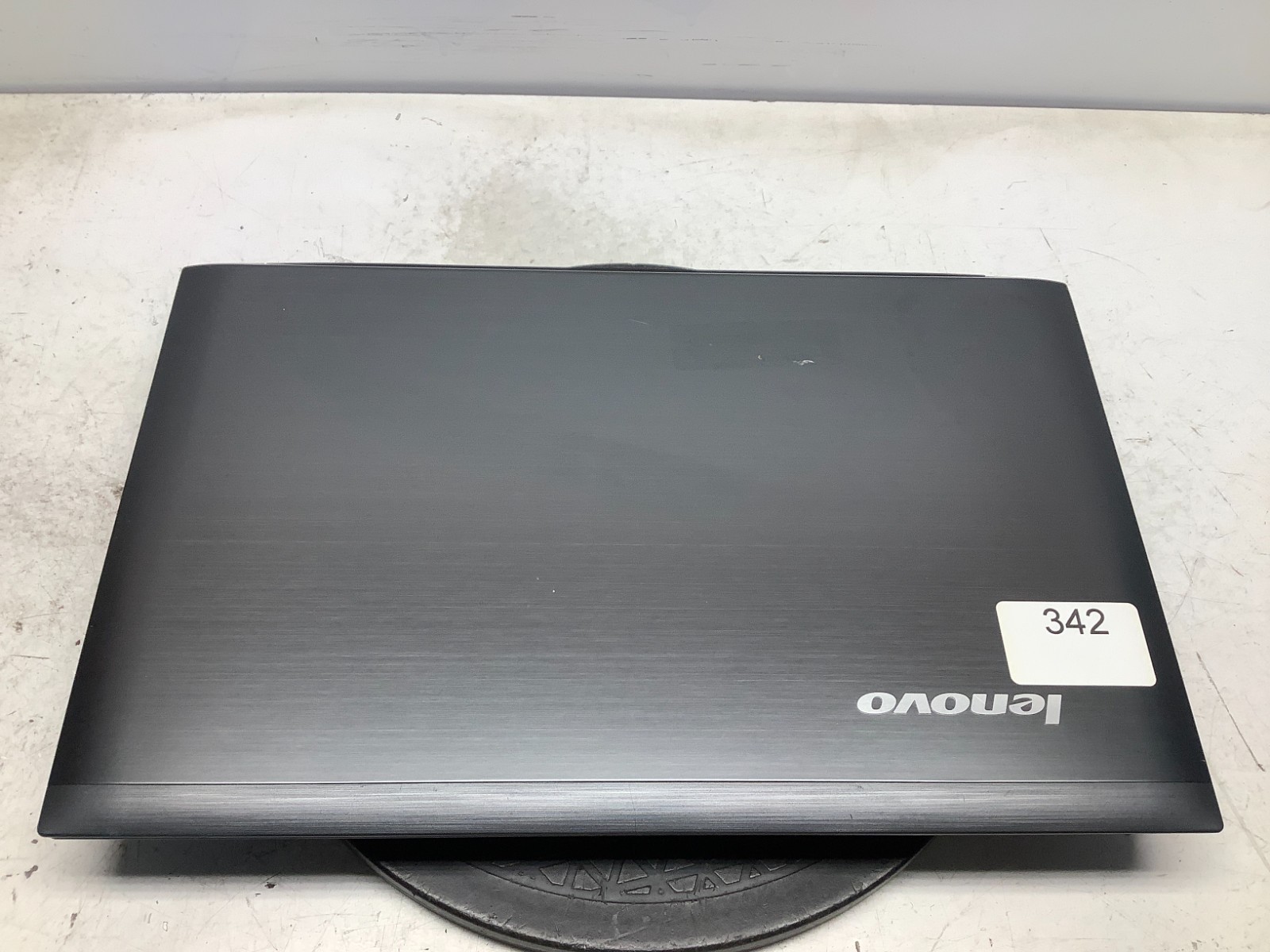Lenovo V570 Intel i5-2430M 2.4GHz 6 GB NO HDD – Cracked LCD