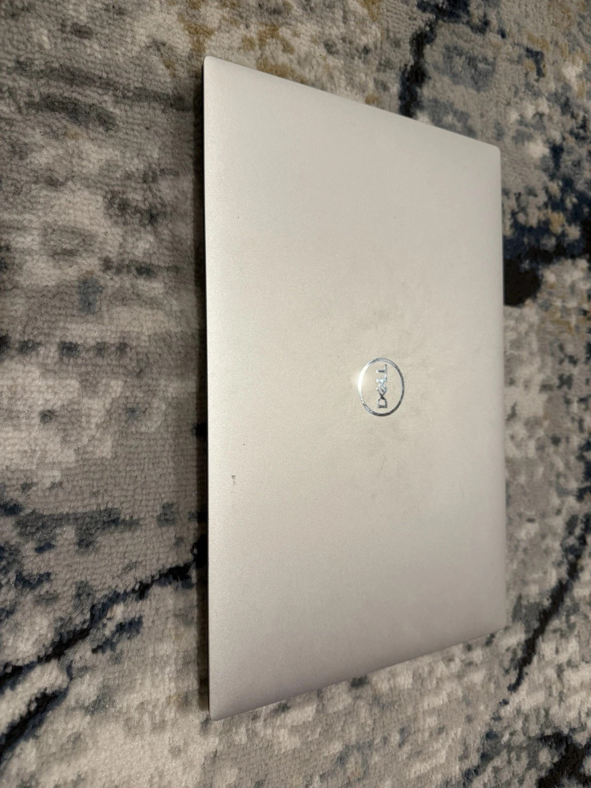 Dell XPS 15 9510 15.6″ i7-11800H 2.3GHz 16GB RAM 512GB SSD GeForce RTX 3050 Ti