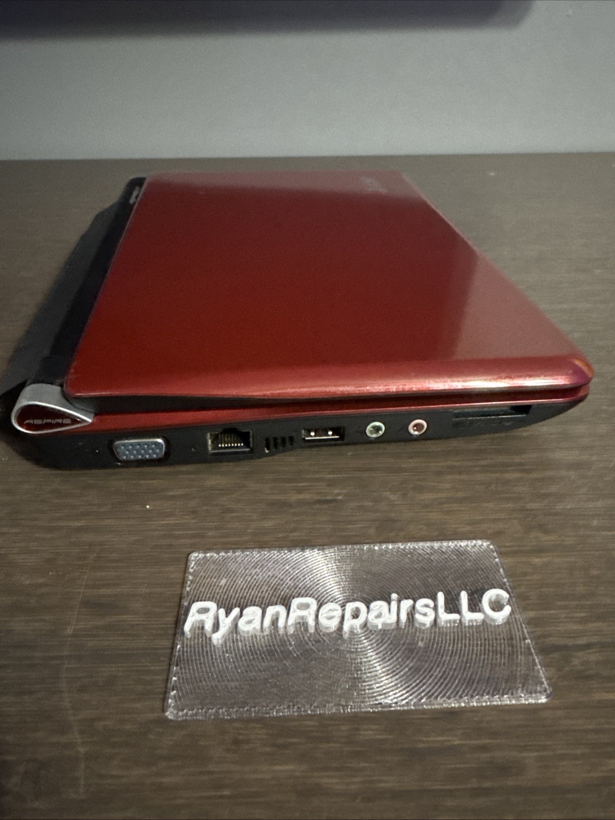 Acer Aspire One KAV10 Intel 1GB RAM 160GB Vintage Laptop Win XP