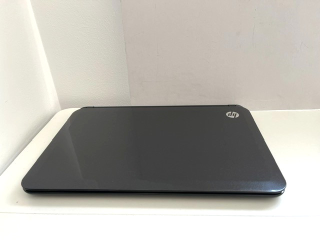 HP Pavilion Touchsmart 14 Sleekbook: 750 GB Harddrive: 8 GB Ram: Model 14-b173cl