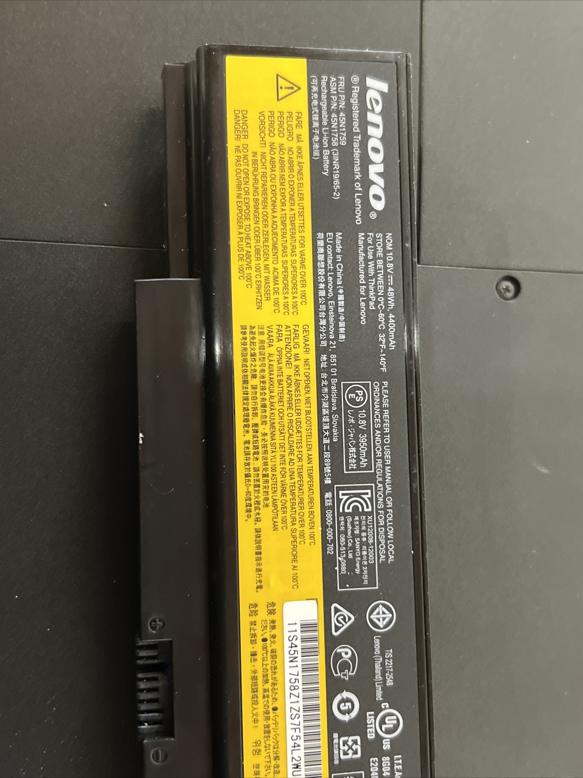 Lenovo ThinkPad 20DH002QUS- FOR PARTS- Powers On But Screen Is Not Working