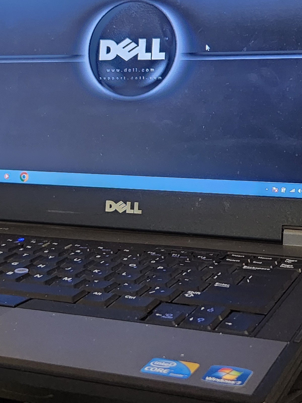 Clean Dell Latitude E5410/i5/M580@2.67Ghz/4GB/250GB/Wi-Fi/DVD/Win 7/Battery + AC