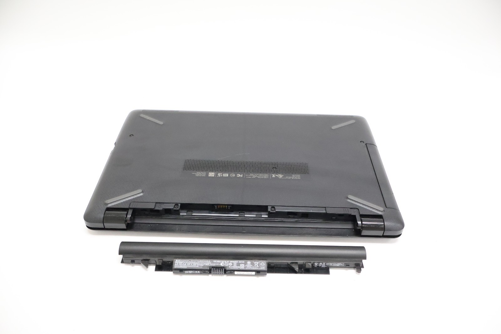 HP 15-BS158CL 15.6″ HD Intel Core i5-8250U CPU @ 1.60GHz 12GB RAM 2TB HDD Laptop