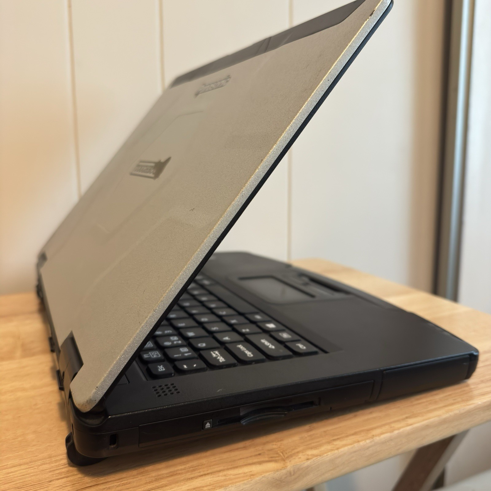 Panasonic Toughbook CF-54 MK1 14″ (i5, 4GB RAM, 256GB SSD) w/ Dual Fischer USB
