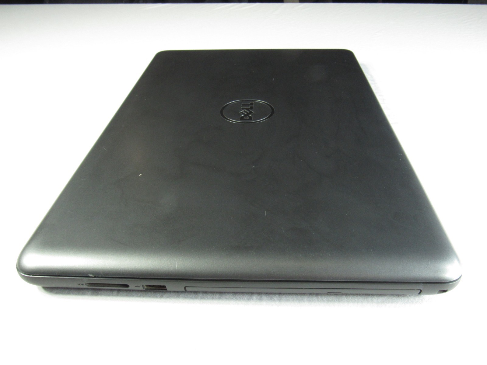 Dell Inspiron P66F Laptop – Intel i5 Gen 7 – 8GB RAM – 237GB HDD – Windows 10