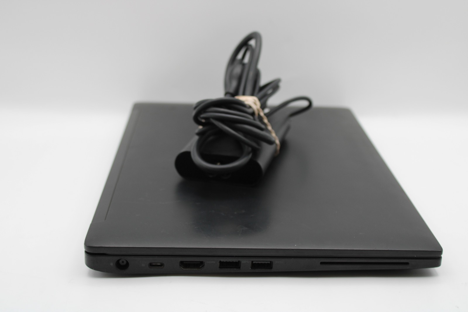 Dell Latitude 7480 i5-7300U @ 2.6 GHz 8GB RAM 256GB SSD No OS