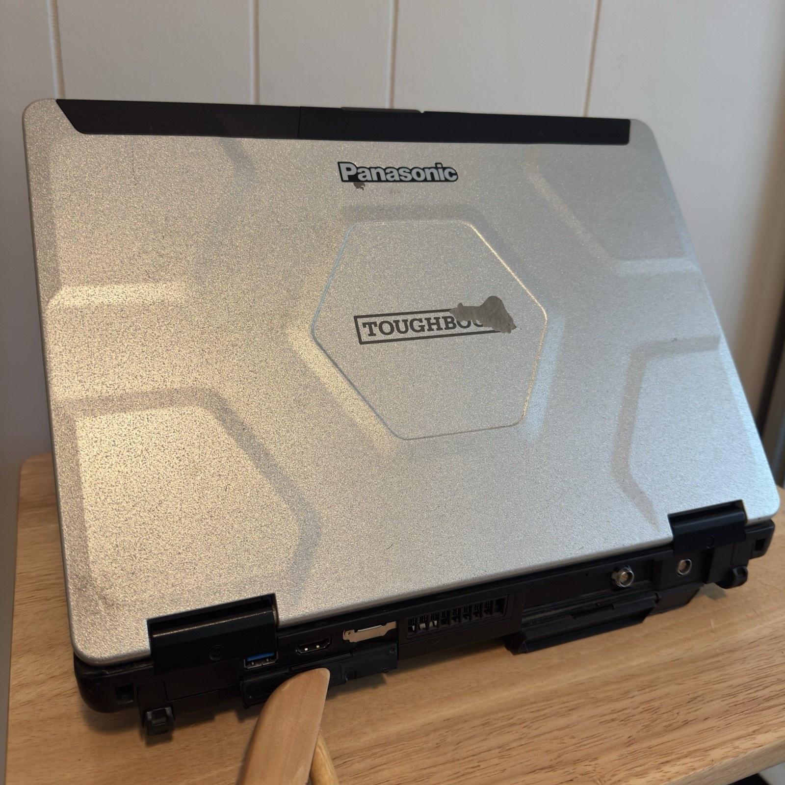 Panasonic Toughbook CF-54 MK1 14″ (i5, 4GB RAM, 256GB SSD) w/ Dual Fischer USB