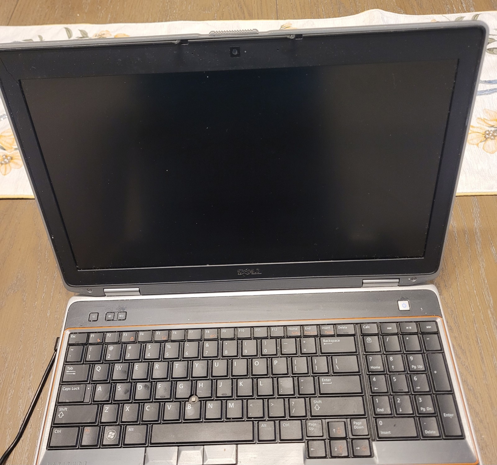 Dell Latitude E6520 Laptop Intel Core i7-2620M 8GB RAM Windows 10 Pro Parts Only
