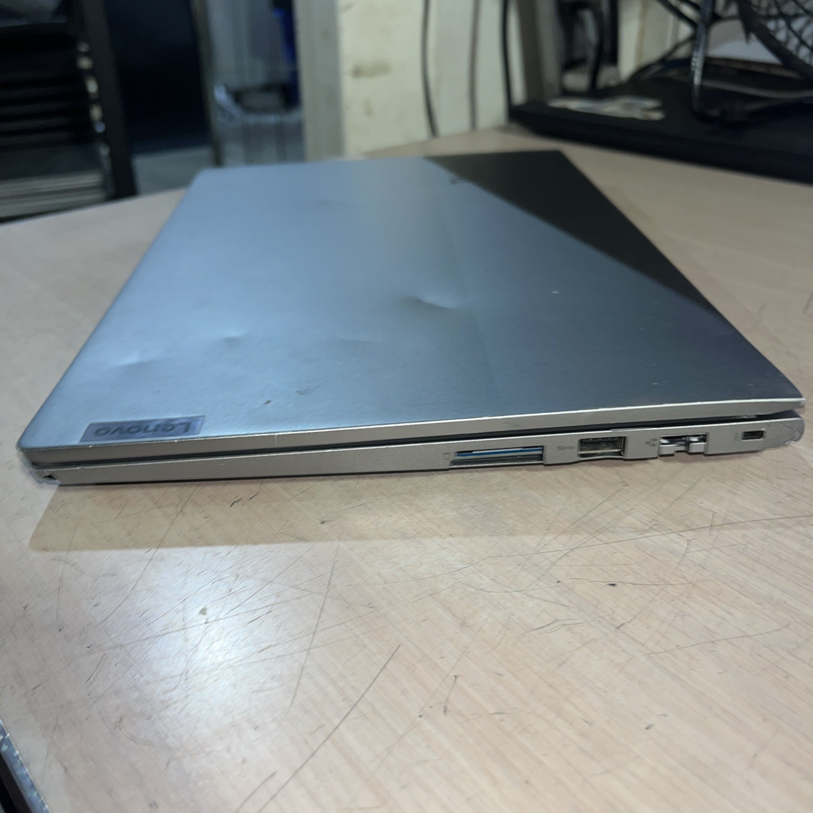 LENOVO THINKPAD 14 G4 IAP INTEL CORE I7 8GB RAM NO HD