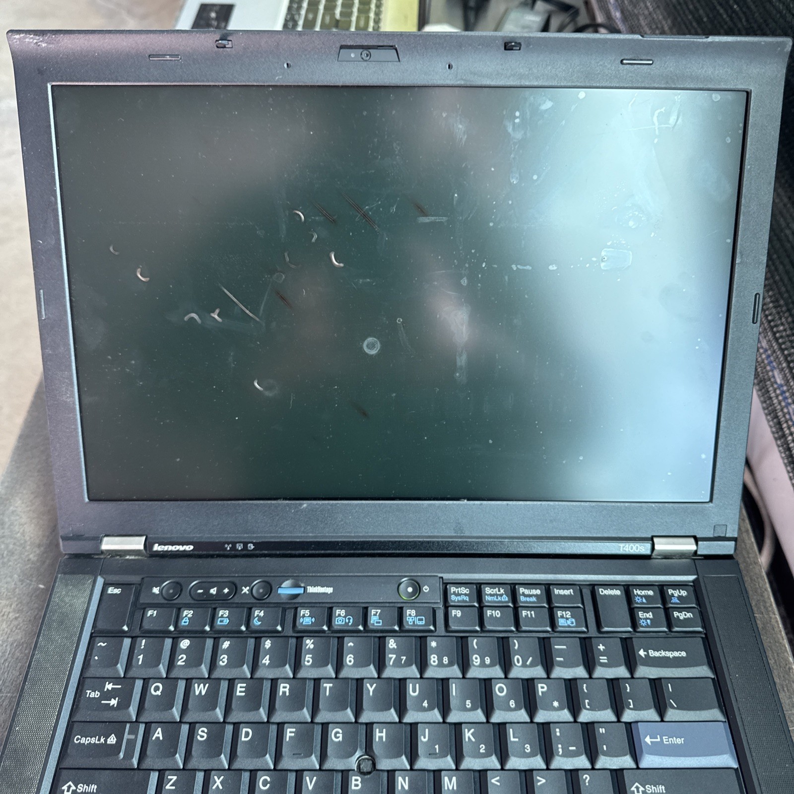 Lenovo ThinkPad T400s P9400 14″ Core 2 Duo 8GB RAM NO BOOT