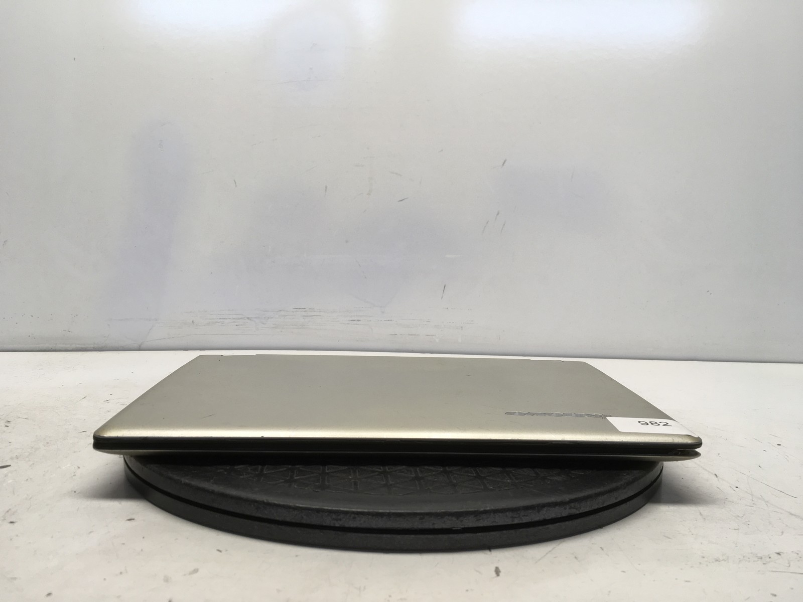 Lenovo Yoga 700-11ISK Intel M5-6Y54 1.1GHz 8 GB NO HDD No Batt