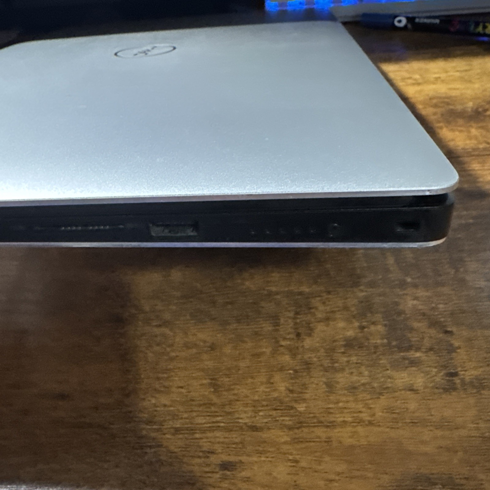 DELL XPS 15 9570 Laptop 4K TOUCHSCREEN i9-8950HK 32GB RAM NO HD ! Please Read!