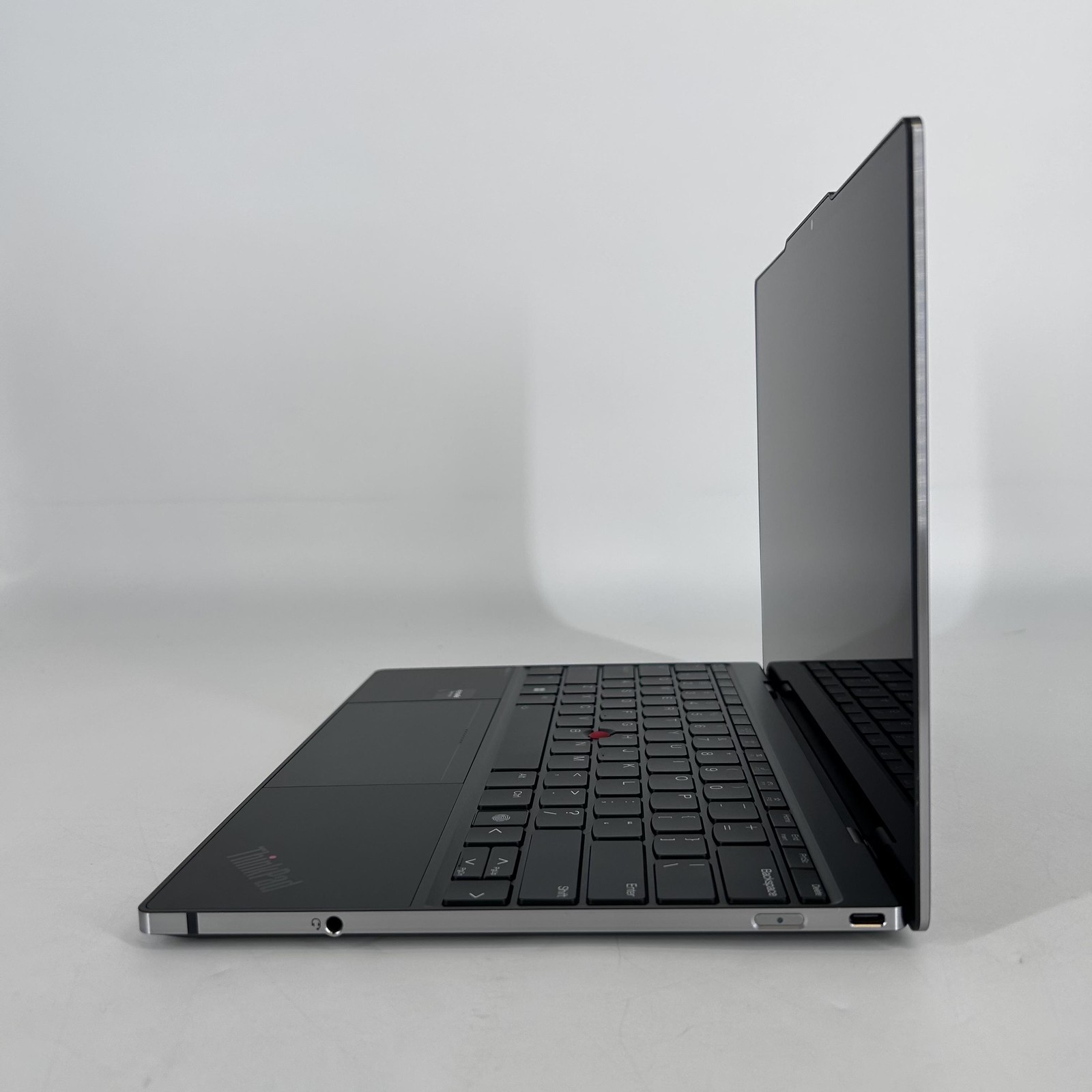 Lenovo ThinkPad Z13 Gen 1 FHD+ TOUCH Ryzen 7 PRO 6850U 16GB 512GB- BAD MIC & CAM