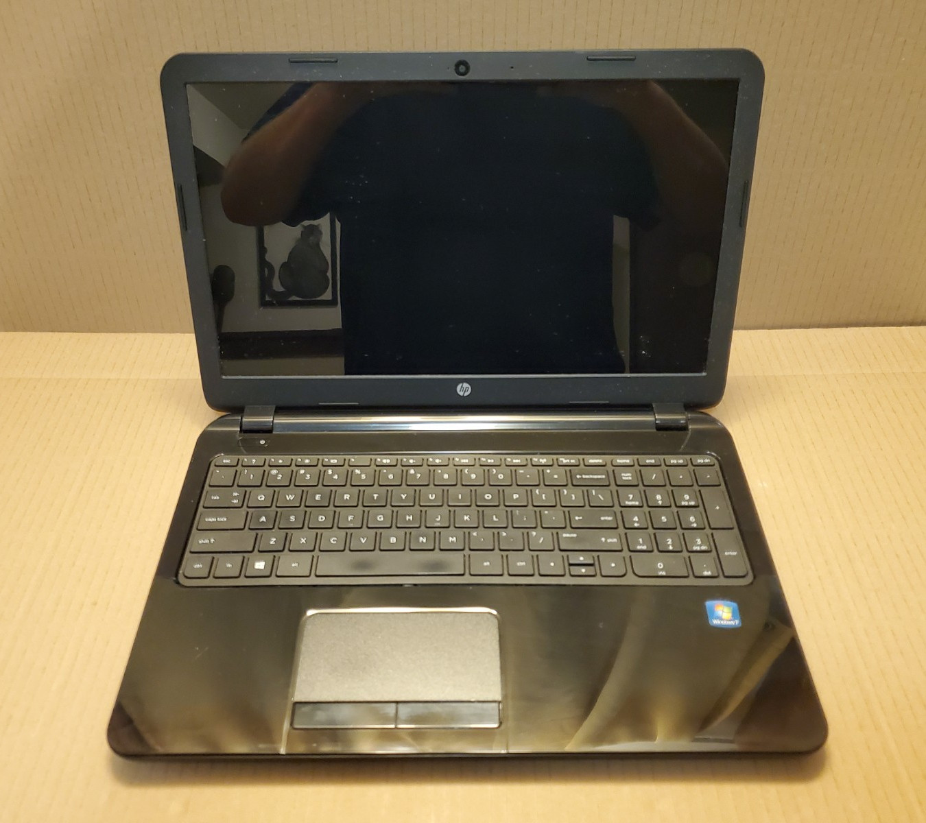 HP Notebook 15-g080nr – 15.6″ Laptop– AMD A6-6310 Quad-Core 1.80 GHz w/ Battery