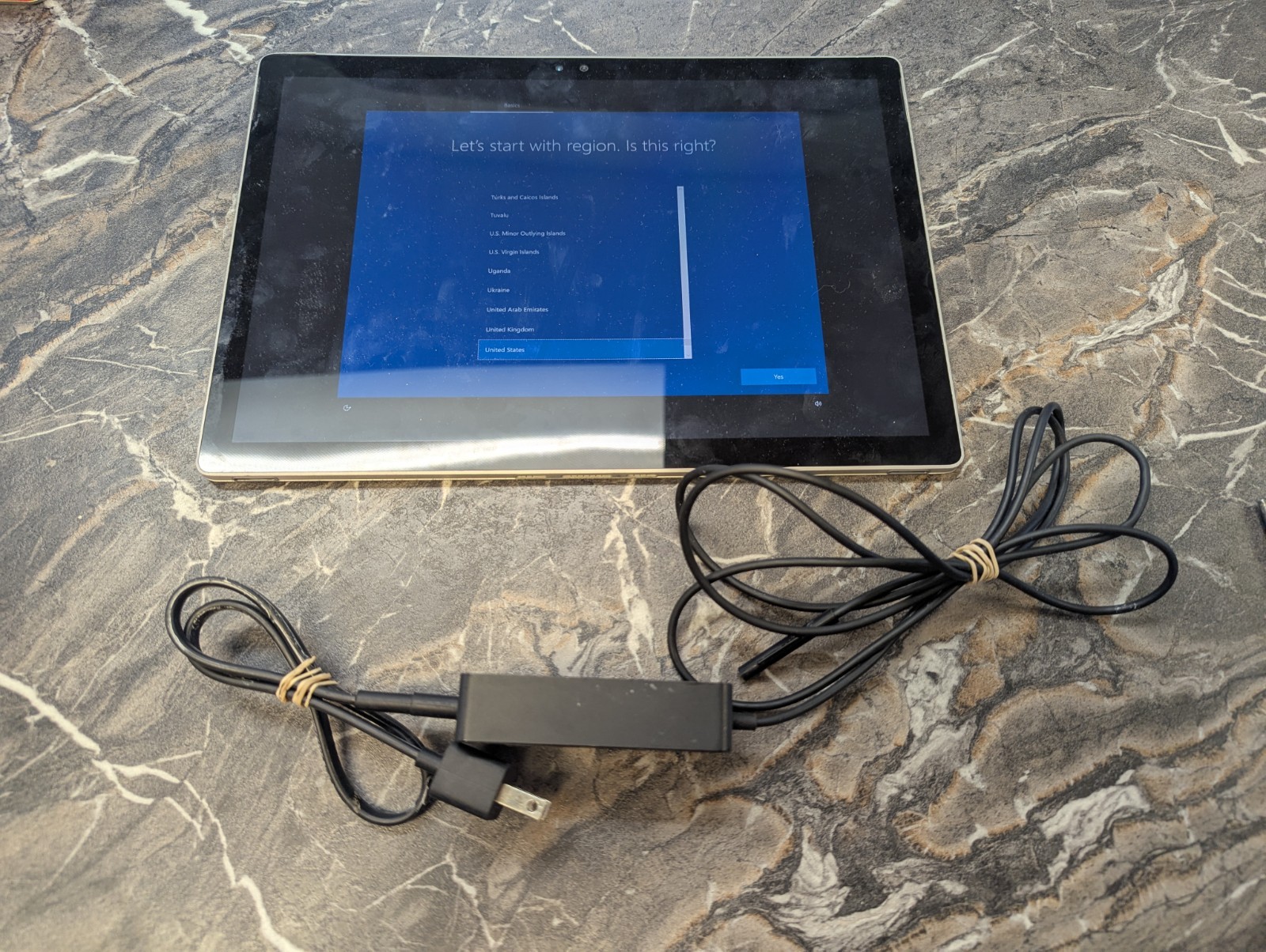 Microsoft Surface 1703 i7-6600U 16GB 512GB Win 10 NO KEYBOARD DAMAGED SHELL