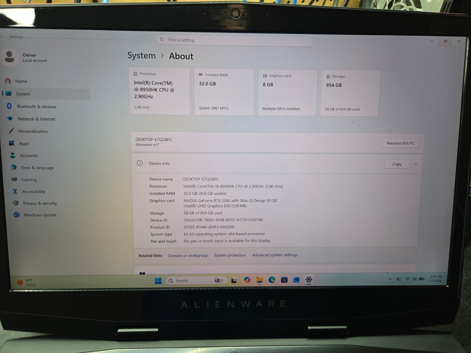 Alienware M17 17.3″ UHD | i9-8950HK | 32GB | 1TB SSD | RTX 2080 Max-Q | READ