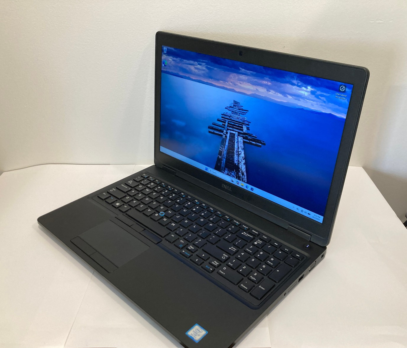 Dell Precision 3530 i7-8850H 2.6 GHz 256GB NVMe SSD, 16GB Laptop W11Pro RESTORED