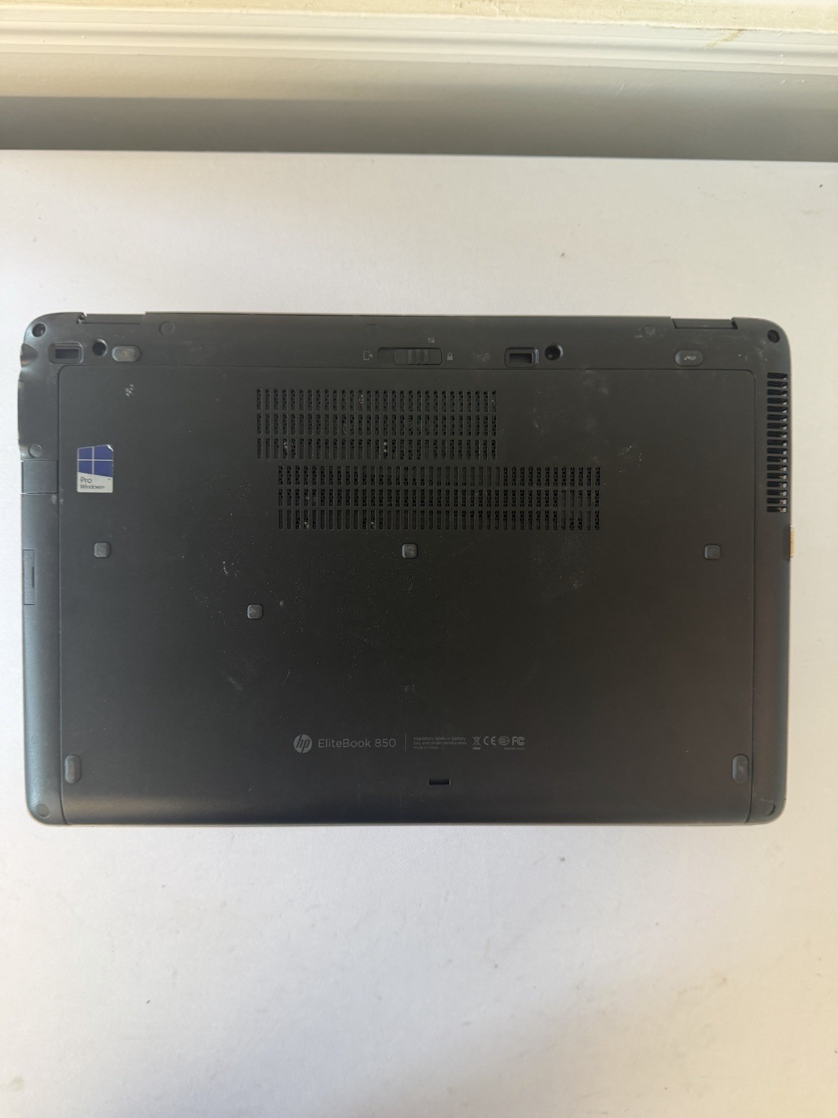 HP Elitebook 850 G2 Laptop – Good Screen – Intel i5-5200U – RAM 8 GB – Read Des