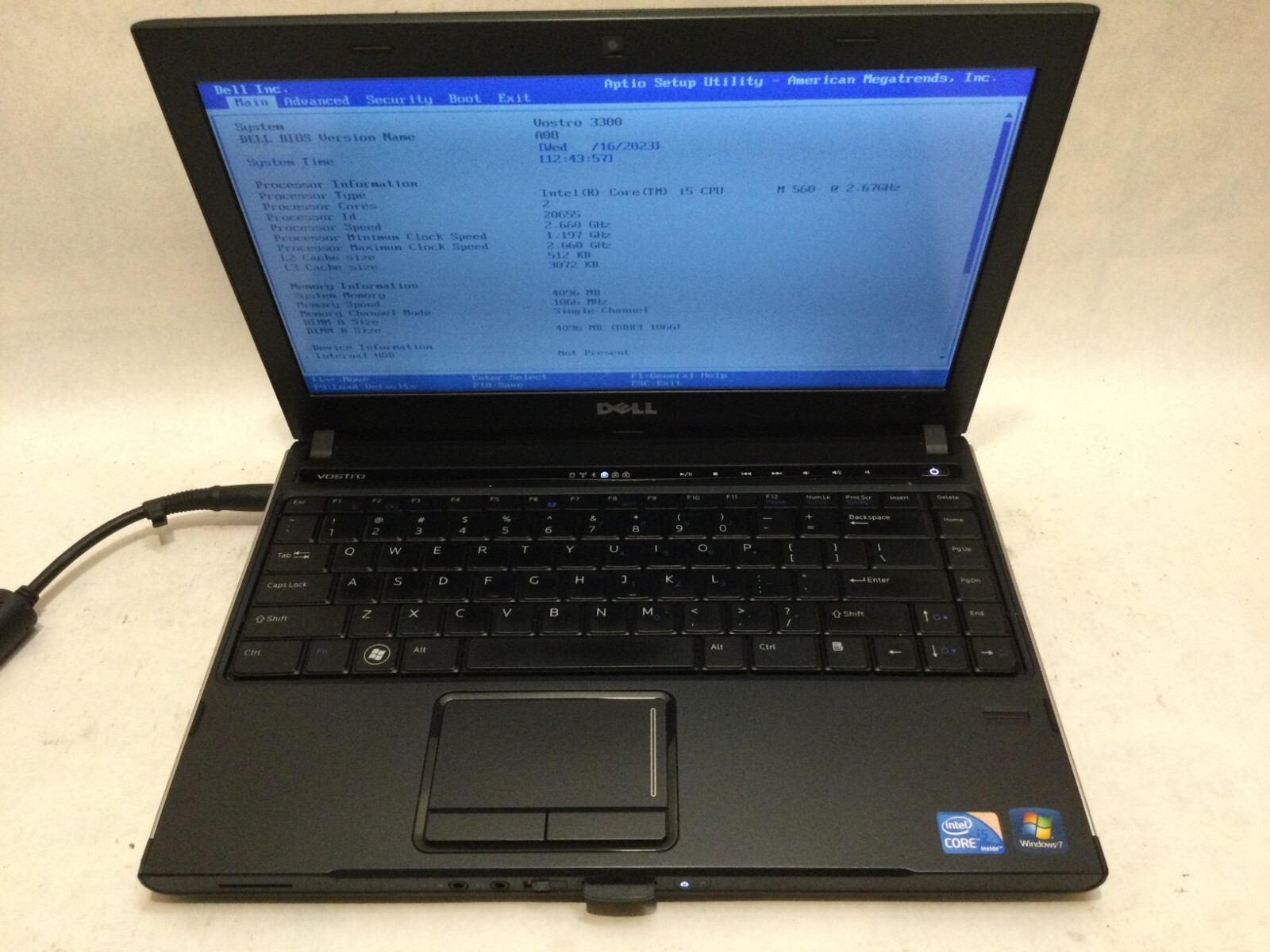 Dell Vostro 3300 13.3″ / Intel Core i5 M560 @ 2.67GHz / (MISSING PARTS!) MR