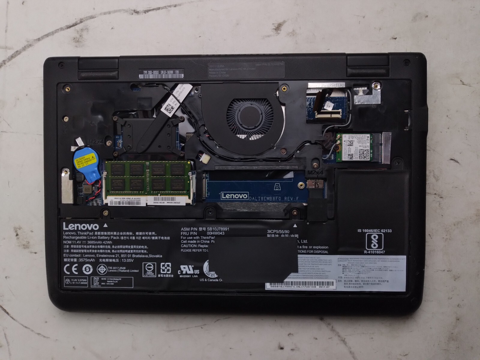 Lenovo ThinkPad 11e w/i3-6100U@2.30Ghz, 8GB RAM, 11″ Laptop for Parts #2257